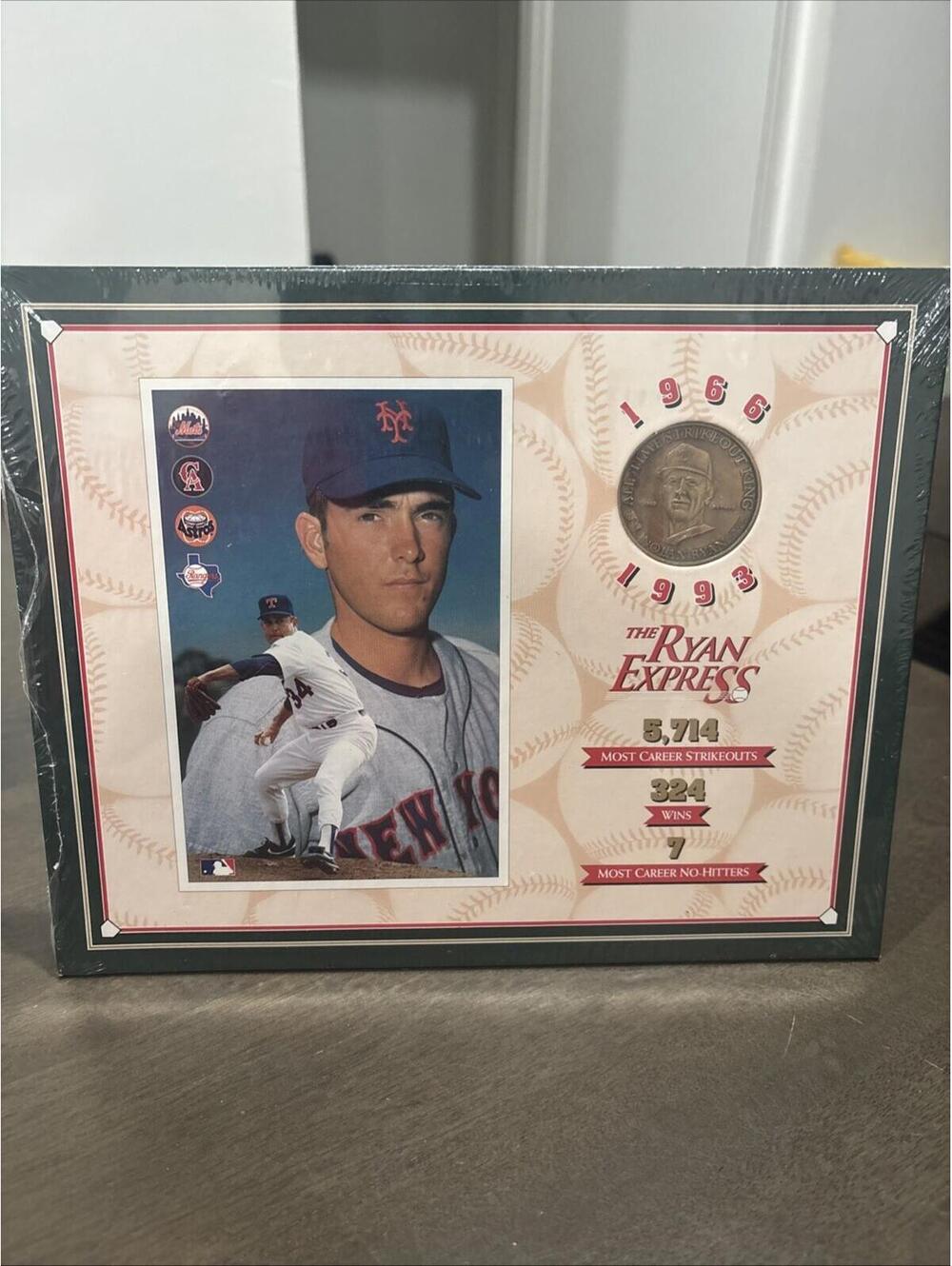 Nolan Ryan.. The Ryan Express Medallion Coin & Photo Pitching Record. [COPY]